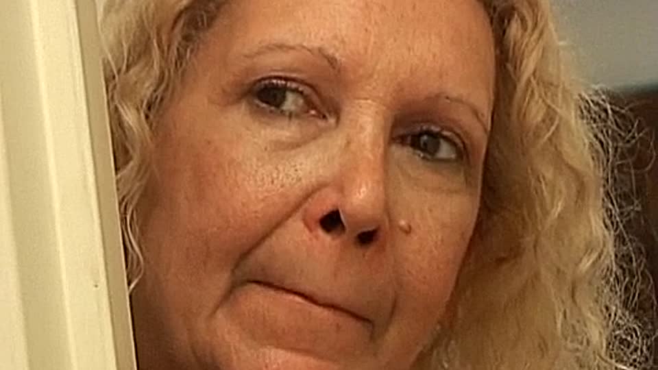 Hausfrau mit Drillingen